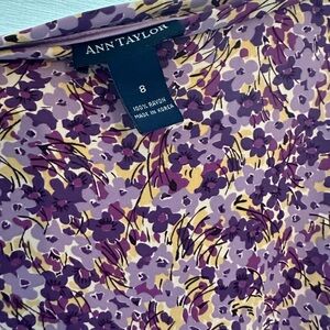 Ann Taylor floral skirt size 8, 100% rayon $15
